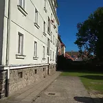 Apartmanovy *