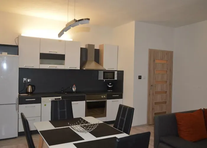 Apartmanovy *
